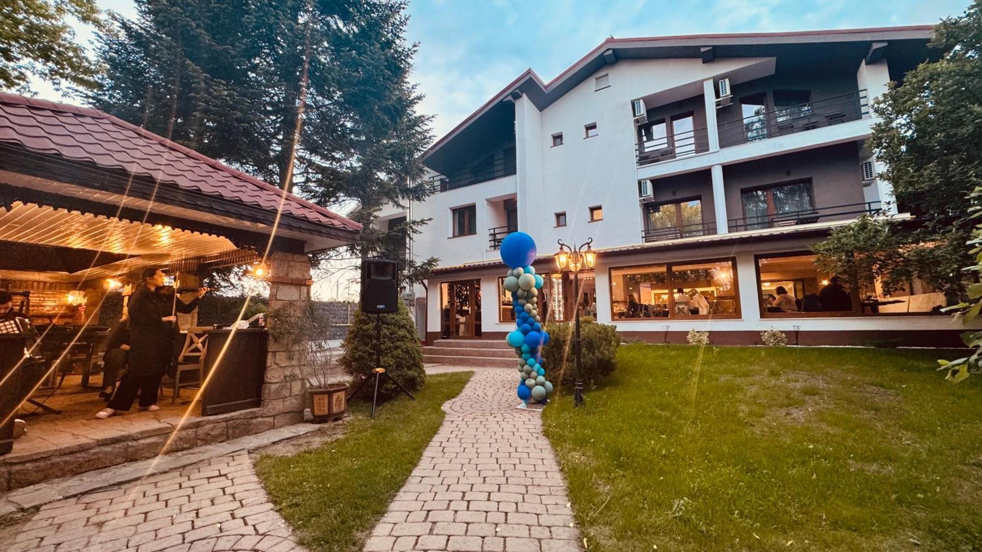 Pensiunea Waldor Bacău Exterior photo